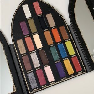 Kat von d SAINT SINNER saints and sinners palette